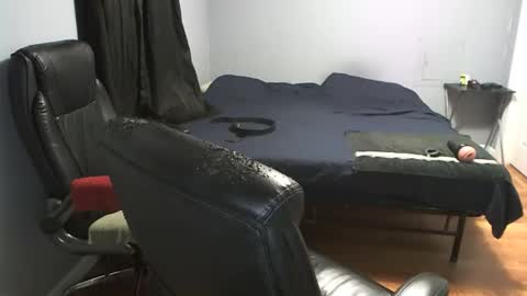 Snapshot of airbornelunsford39 chatting on 02-20-26, 12:18 Daddy online show from 02-20-26, 12:18