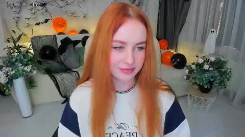 Snapshot of airysilhouette chatting on 11-03-25, 05:20 Louise online show from 11-03-25, 05:20