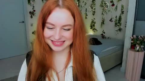 Louise online show from 04-18-26, 08:09