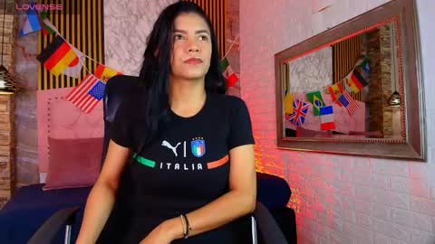 Snapshot of aisha__cambell chatting on 06-16-26, 11:24 aisha__cambell online show from 06-16-26, 11:24