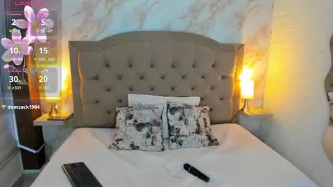 Snapshot of aisha__cambell chatting on 07-12-26, 01:35 aisha__cambell online show from 07-12-26, 01:35