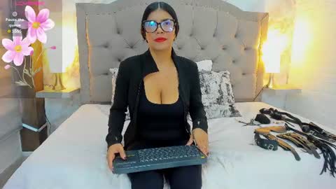 Snapshot of aisha__cambell chatting on 07-14-26, 12:00 aisha__cambell online show from 07-14-26, 12:00