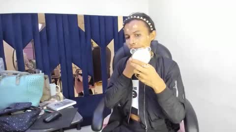 Aisha online show from 04-21-26, 03:13