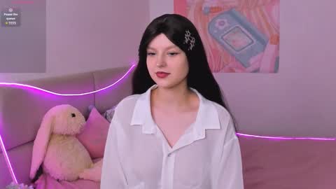 Aisha online show from 11-23-25, 03:17