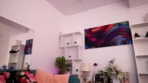 Aisha online show from 11-18-25, 10:31