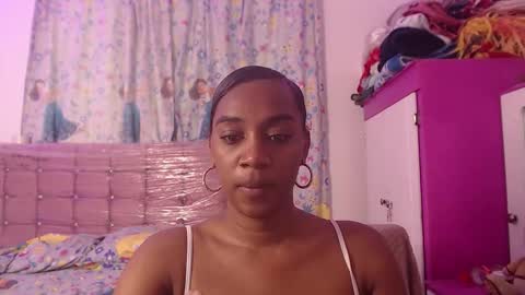 Aisha online show from 12-19-25, 02:02