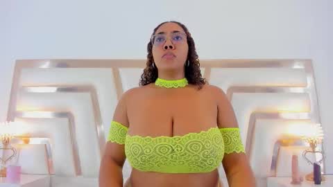 Aisha Rodgers online show from 11-24-25, 08:52