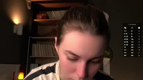 Snapshot of aislyfarran chatting on 06-16-26, 01:30 Aliza online show from 06-16-26, 01:30
