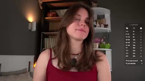 Snapshot of aislyfarran chatting on 06-27-26, 01:21 Aliza online show from 06-27-26, 01:21