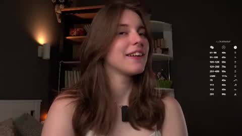 Snapshot of aislyfarran chatting on 06-28-26, 01:11 Aliza online show from 06-28-26, 01:11