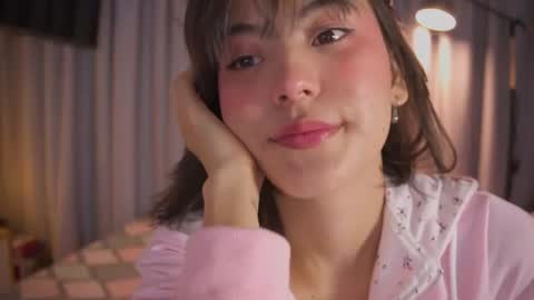 Snapshot of aitana_jhons chatting on 07-11-26, 10:07 Aitana Jhons online show from 07-11-26, 10:07