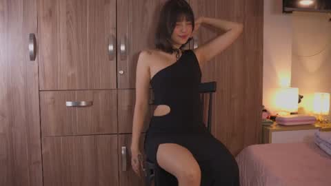 Snapshot of aitana_jhons chatting on 07-18-26, 10:19 Aitana Jhons online show from 07-18-26, 10:19