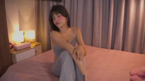 Snapshot of aitana_jhons chatting on 07-21-26, 10:17 Aitana Jhons online show from 07-21-26, 10:17