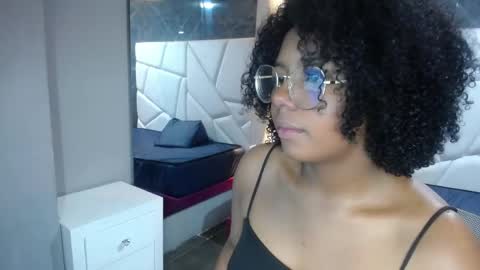 Snapshot of aitanav chatting on 06-01-26, 11:34 Aitana online show from 06-01-26, 11:34