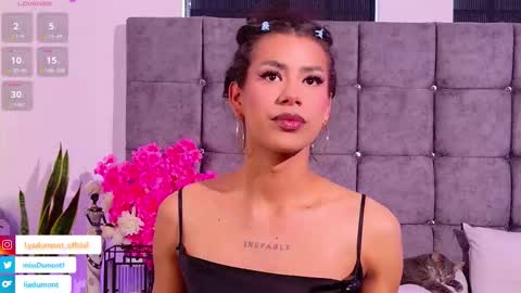 Snapshot of aivadumont chatting on 02-10-26, 07:07 Queen Dumont online show from 02-10-26, 07:07