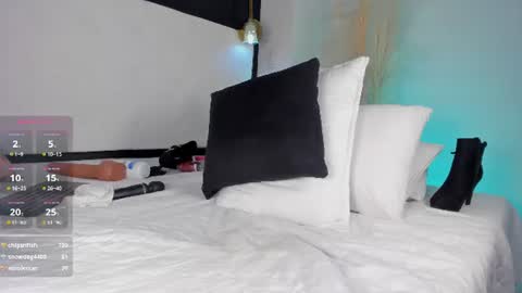 Snapshot of aixa_hill1 chatting on 06-11-26, 02:53 online show from 06-11-26, 02:53