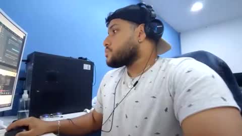 Esteban online show from 01-17-26, 03:22