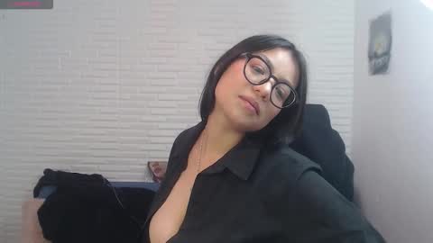 Akaly online show from 10-22-25, 11:04