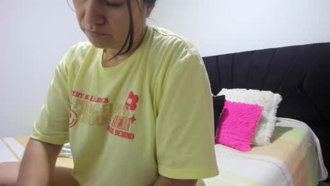Snapshot of akanekihm chatting on 05-28-26, 09:06 MIRANDA online show from 05-28-26, 09:06