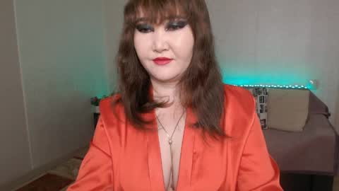 Shelly online show from 05-25-26, 06:58