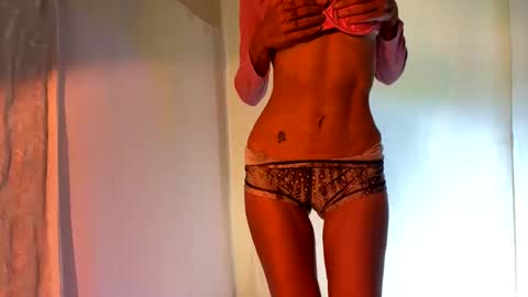 Snapshot of akashacum chatting on 09-19-25, 09:04 Akasha Cum online show from 09-19-25, 09:04