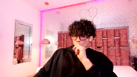 Snapshot of akazaboy chatting on 04-27-26, 06:11 akazaboy online show from 04-27-26, 06:11