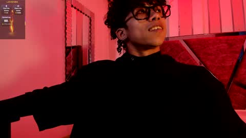 Snapshot of akazaboy chatting on 05-08-26, 05:57 akazaboy online show from 05-08-26, 05:57