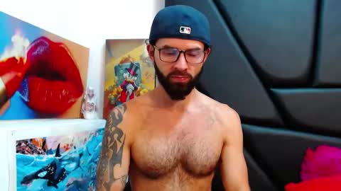 Snapshot of akiles_r chatting on 06-03-26, 11:32 akiles online show from 06-03-26, 11:32
