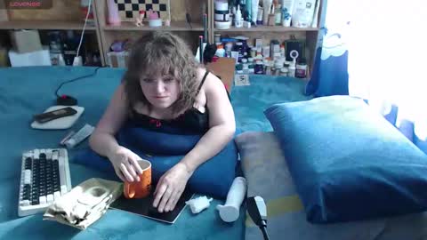 Natalie online show from 10-16-25, 07:09