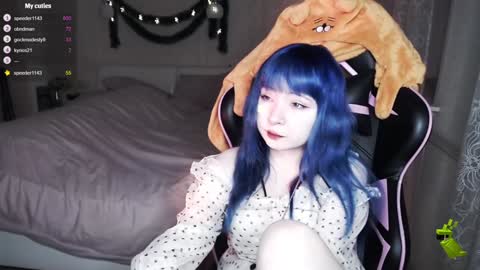 akirahartyx online show from 12-12-24, 02:33