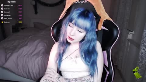 akirahartyx online show from 12-29-24, 03:13