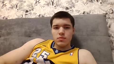 Snapshot of al0ne_boy chatting on 01-05-25, 11:59 Mike online show from 01-05-25, 11:59