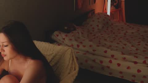 Alice online show from 12-04-25, 05:54