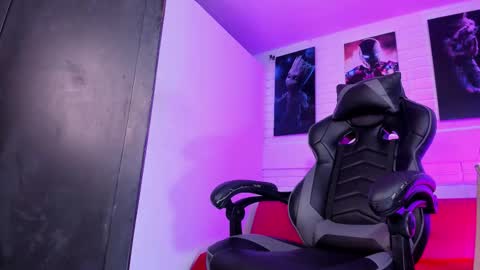 Alahia Rodriguez online show from 11-01-25, 08:22