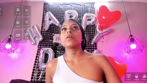Snapshot of alahia_betancur chatting on 02-15-25, 12:22 Alahia online show from 02-15-25, 12:22