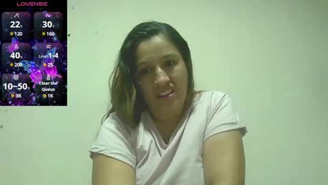 Snapshot of alahia_fox chatting on 12-12-24, 01:21 alahia online show from 12-12-24, 01:21