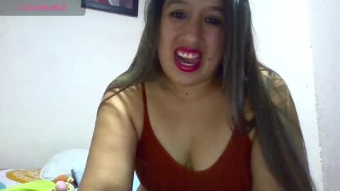 Snapshot of alahia_fox chatting on 02-01-25, 01:34 alahia online show from 02-01-25, 01:34