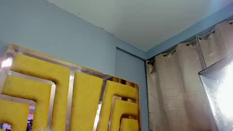 Snapshot of alahiaevanss chatting on 07-05-26, 01:34 AlahiaEvanss online show from 07-05-26, 01:34
