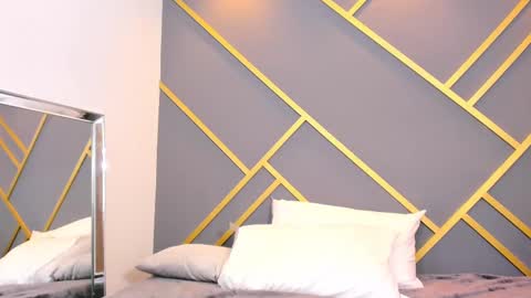 alaia_colins online show from 03-03-25, 07:43