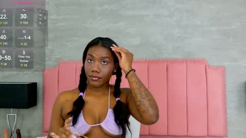 alaia_colins online show from 04-11-26, 12:15