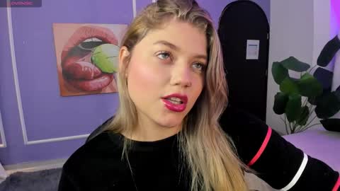 Alaia online show from 11-25-25, 01:11