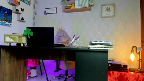 Alaia online show from 03-31-26, 09:26