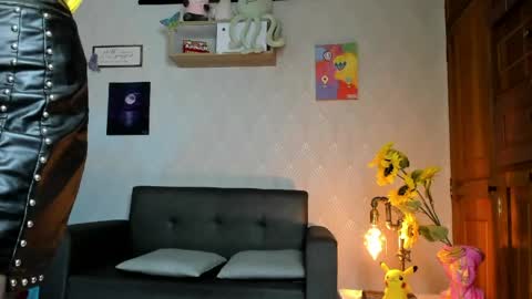 Snapshot of alaia_love77 chatting on 05-11-26, 06:49 Alaia online show from 05-11-26, 06:49