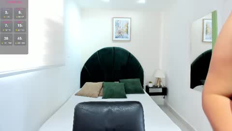Snapshot of alaiasmile_ chatting on 06-16-26, 07:16 online show from 06-16-26, 07:16