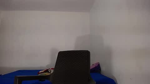 Snapshot of alan_gay chatting on 03-10-26, 12:26 Alan online show from 03-10-26, 12:26