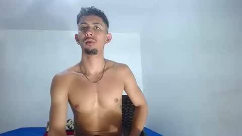 Snapshot of alan_gay chatting on 03-12-26, 12:06 Alan online show from 03-12-26, 12:06