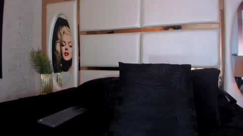 Snapshot of alan_santhos chatting on 04-23-26, 04:57 ---Alan--- online show from 04-23-26, 04:57