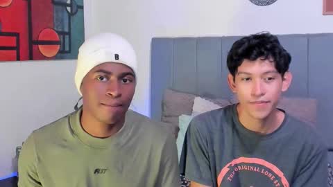 Snapshot of alan_scot chatting on 10-14-25, 01:17 Alan and Criss - WE JUST FRIENDS WITH BENEFITS BOTH VERS online show from 10-14-25, 01:17