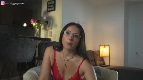 Snapshot of alana_gasparani chatting on 11-02-25, 01:52 Alana Gasparini online show from 11-02-25, 01:52