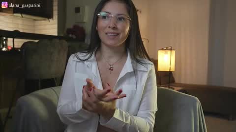 Snapshot of alana_gasparani chatting on 02-17-26, 02:08 Alana Gasparini online show from 02-17-26, 02:08